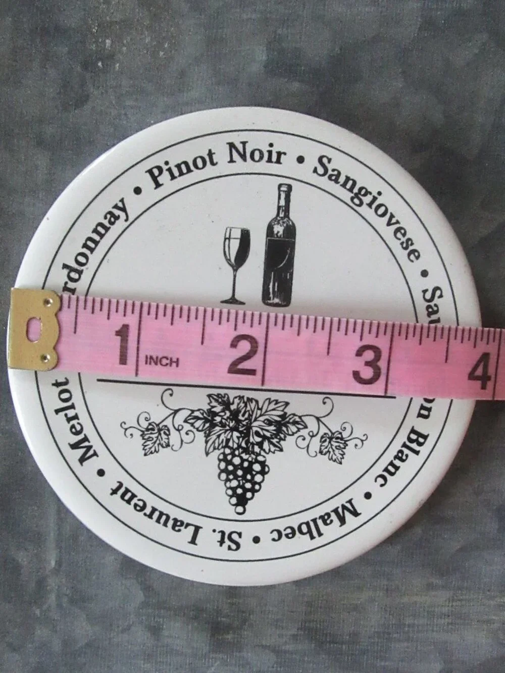 4 ceramic vintage Pier 1 wine themed round coasters never used 4 in. cork back